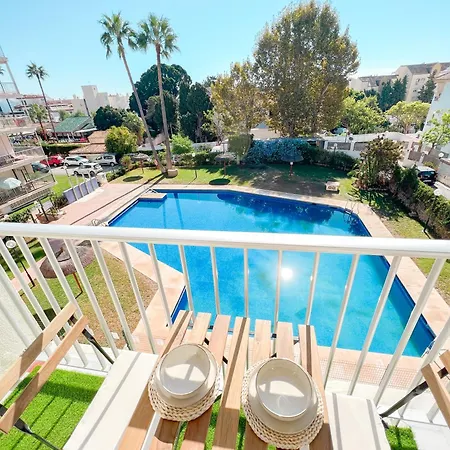 Apartment Cozy & Sunny Carihuela Park